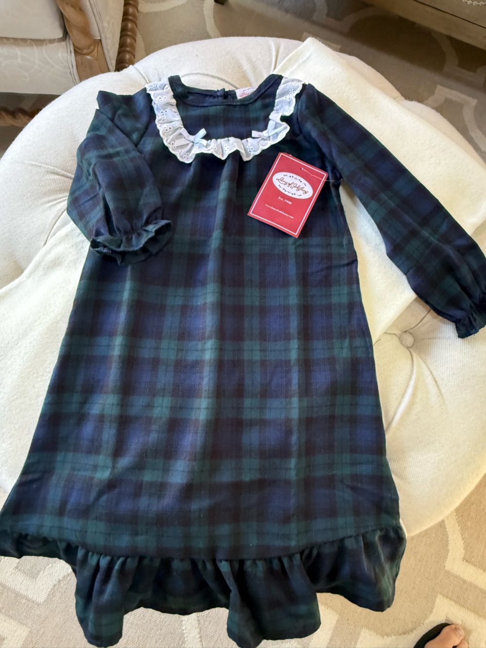 Girls' NWT Lanz of Salzburg Long Sleeve Plaid Nightgown with Lace Collar - 3T